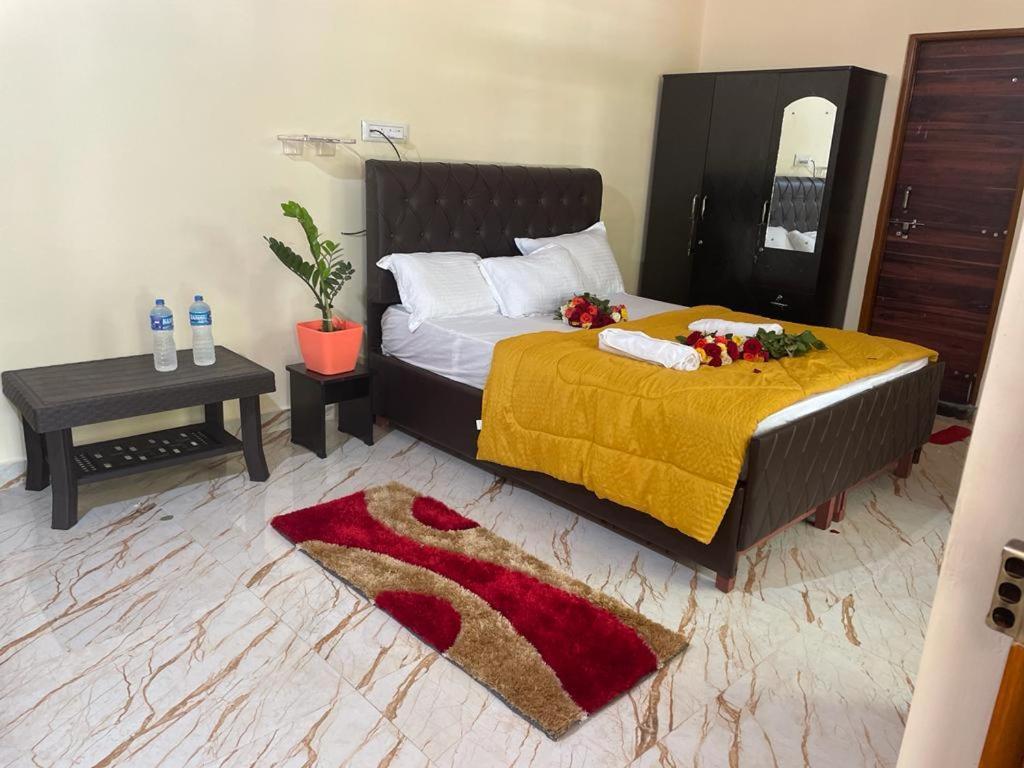 Saptami Hampi Homestay Buitenkant foto