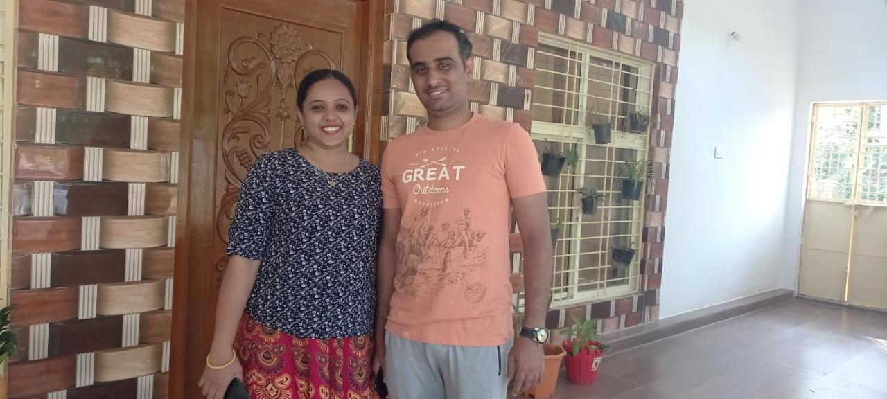 Saptami Hampi Homestay Buitenkant foto